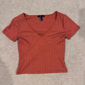 red/orange v neck crop tee